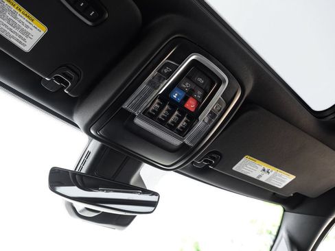 Used 2025 RAM 1500 Laramie w/ Laramie Southwest Edition AWD/4WD image 32