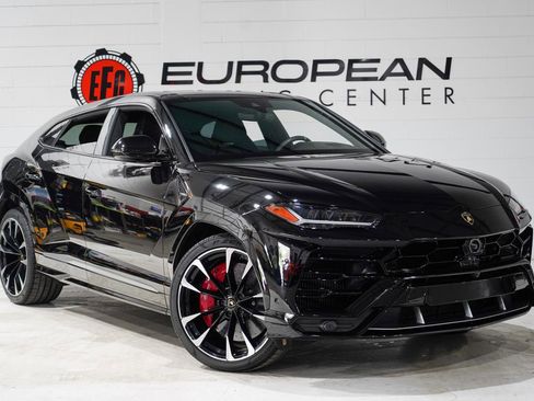 Used 2020 Lamborghini Urus image 1