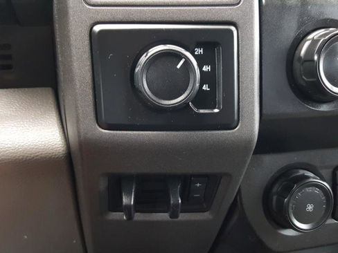 Used 2022 Ford F250 XL w/ Power Equipment Group AWD/4WD image 14