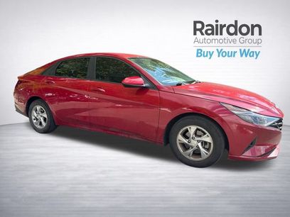 Used 2022 Hyundai Elantra SE