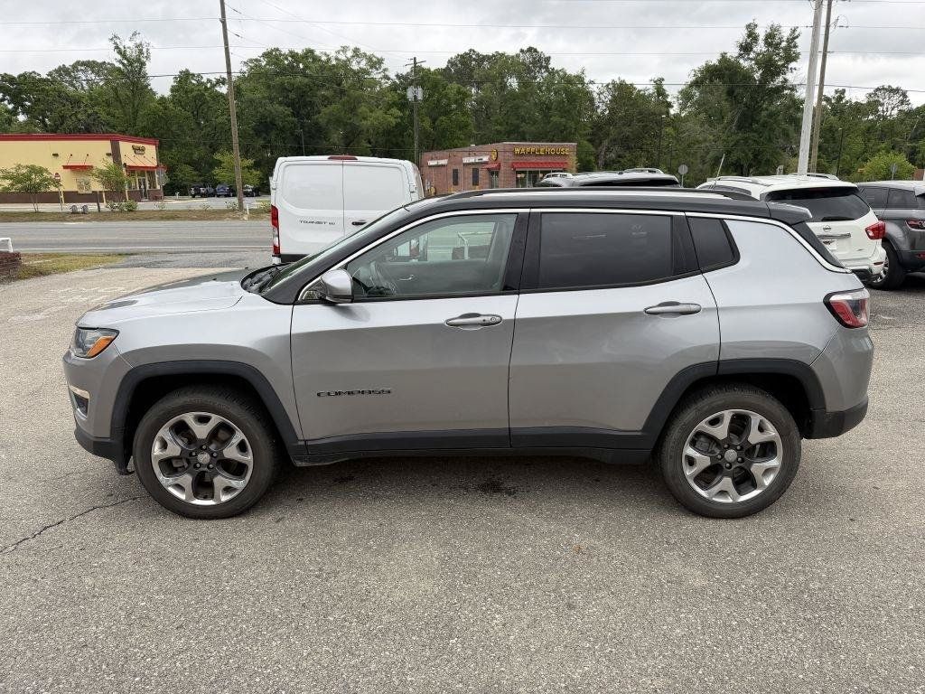 Used 2017 Jeep Compass Limited AWD/4WD image 8