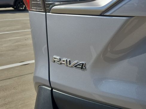 Used 2019 Toyota RAV4 Limited w/ Cold Weather Package image 12