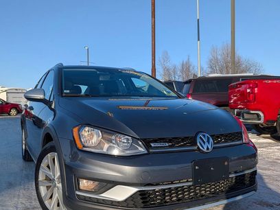 Used 2017 Volkswagen Golf Alltrack SE