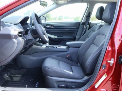 New 2025 Nissan Altima 2.5 SV w/ SV Premium Package image 7