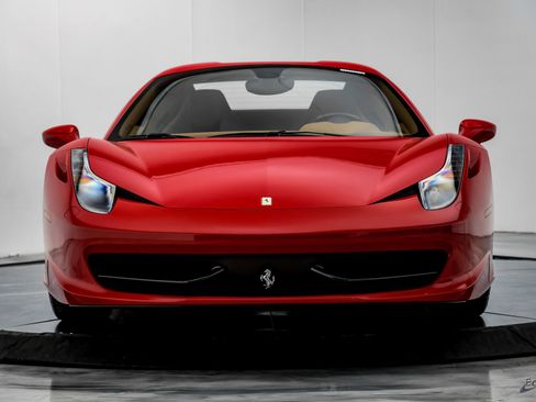Used 2013 Ferrari 458 Spider image 34