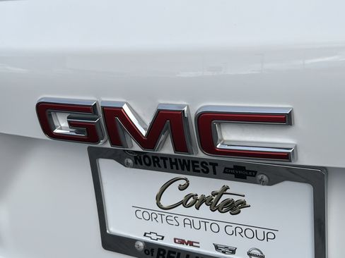 Used 2026 GMC Terrain Elevation w/ Technology Package II image 8