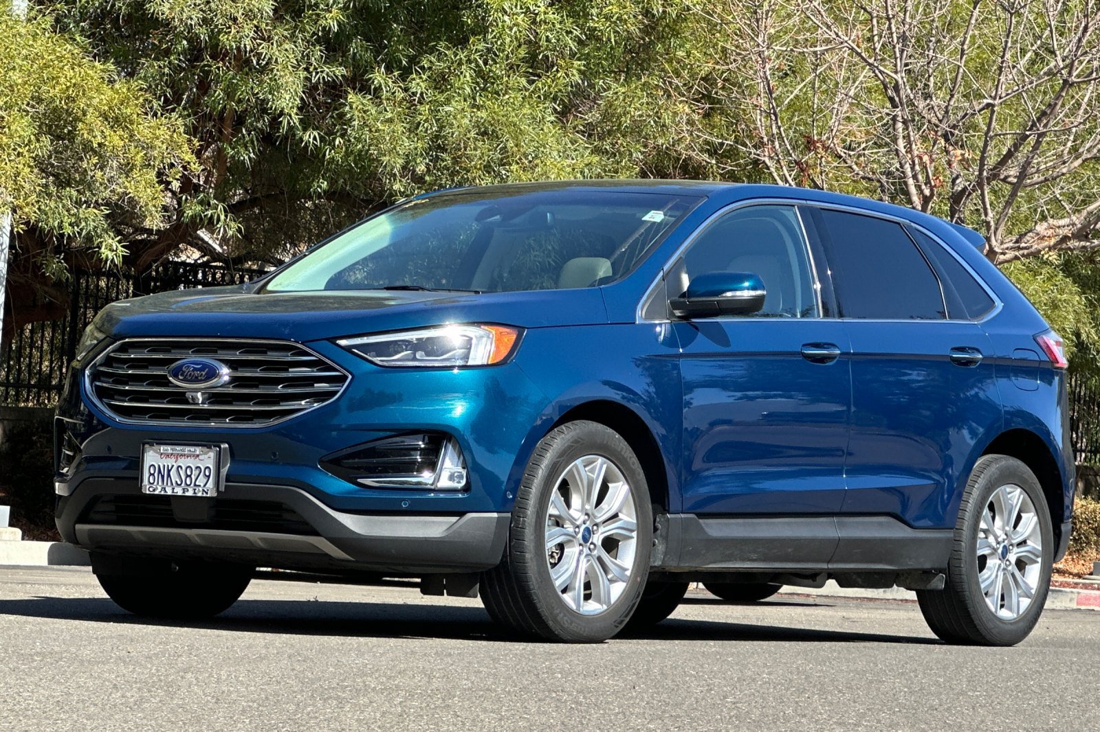 Used 2020 Ford Edge Titanium FWD image 8