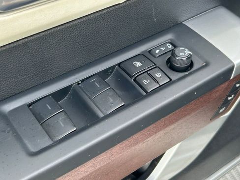 Used 2023 Toyota Sequoia Capstone RWD image 28