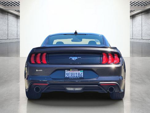 Used 2022 Ford Mustang Coupe RWD image 7