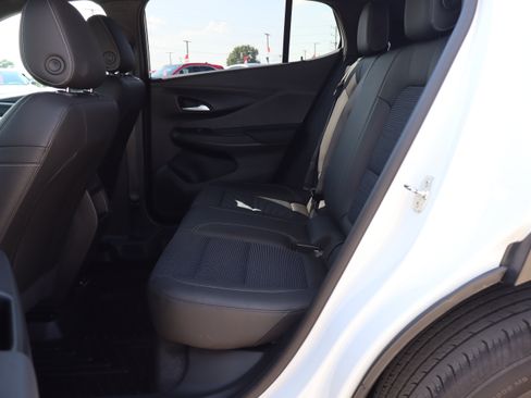 Used 2024 Buick Envista Preferred w/ Convenience I Package FWD image 10