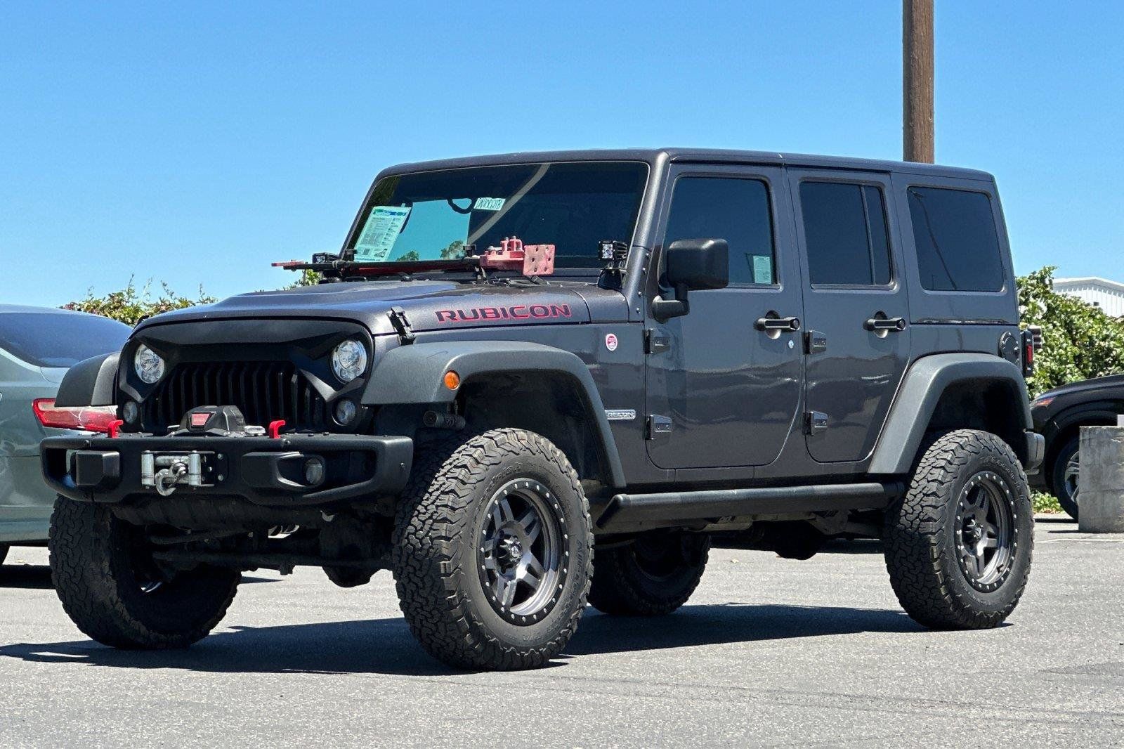 Used 2017 Jeep Wrangler Unlimited Rubicon AWD/4WD image 8