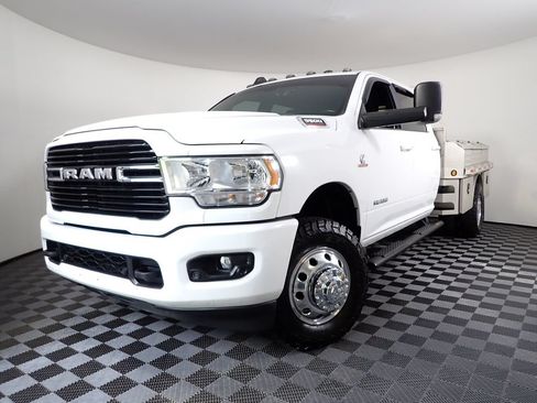 Used 2021 RAM 3500 Big Horn w/ Level B Equipment Group AWD/4WD image 2