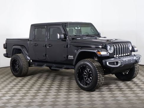 Used 2020 Jeep Gladiator Overland AWD/4WD image 48