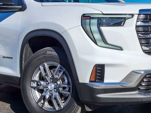 Certified 2025 GMC Acadia Elevation image 3