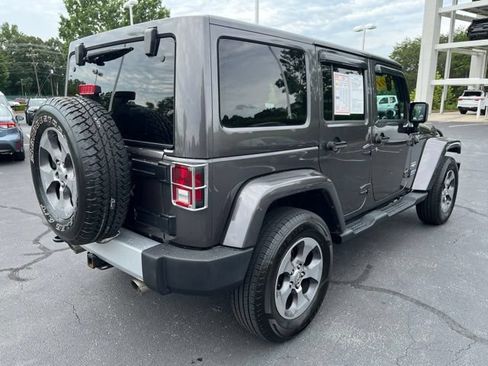 Used 2014 Jeep Wrangler Unlimited Sahara w/ Connectivity Group AWD/4WD image 7