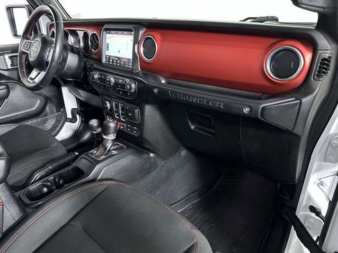 Used 2022 Jeep Wrangler Rubicon w/ LED Lighting Group AWD/4WD image 30
