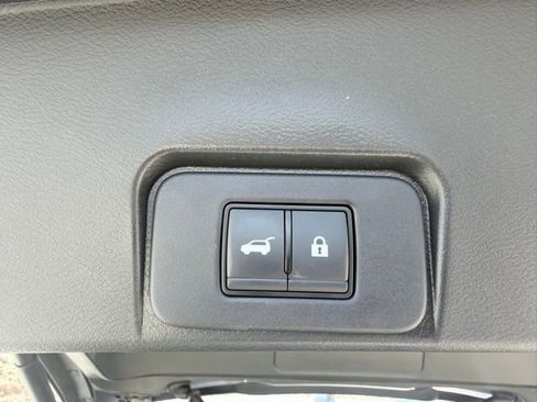 Certified 2023 Nissan Rogue SL w/ SL Premium Package image 38