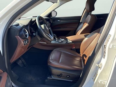 Used 2019 Alfa Romeo Stelvio Ti image 9