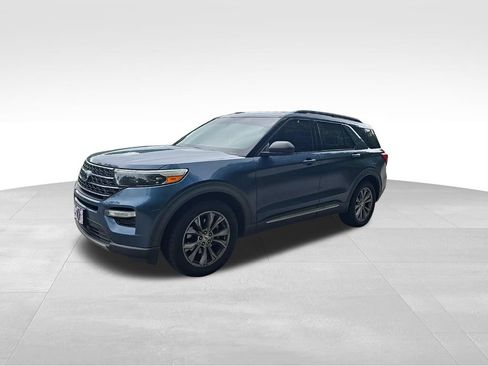 Used 2020 Ford Explorer XLT w/ Equipment Group 202A RWD image 7