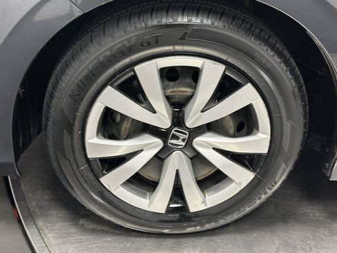 Certified 2022 Honda Civic LX image 18