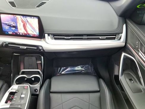 Used 2026 BMW X1 xDrive28i AWD/4WD image 39