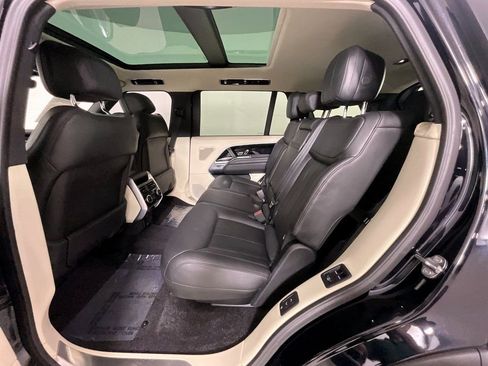 Used 2024 Land Rover Range Rover Long Wheelbase SE image 26