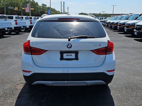 Used 2015 BMW X1 sDrive28i RWD image 16