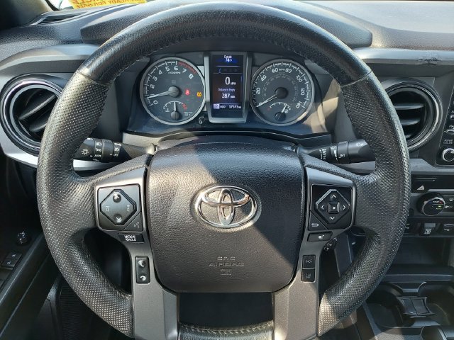 Used 2021 Toyota Tacoma TRD Off-Road w/ Technology Package AWD/4WD image 27