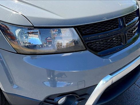 Used 2020 Dodge Journey Crossroad FWD image 33