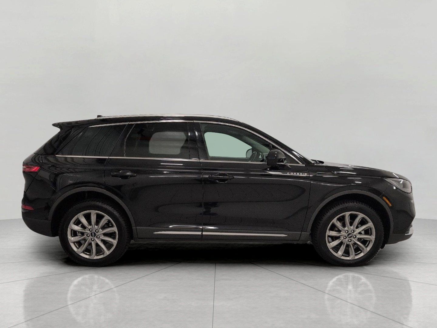 Used 2022 Lincoln Corsair AWD w/ Premium Package image 12