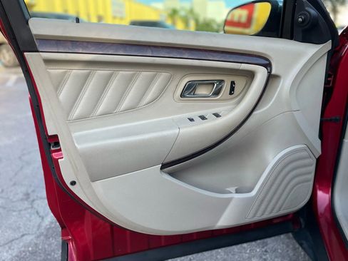 Used 2010 Ford Taurus Limited image 28