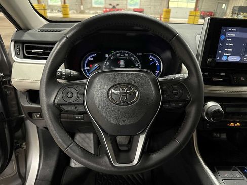 Certified 2024 Toyota RAV4 XLE Premium AWD/4WD image 18