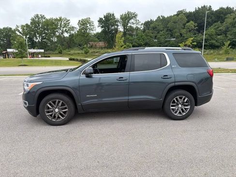 Used 2019 GMC Acadia SLT FWD image 3