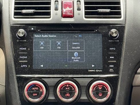 Used 2016 Subaru Forester 2.5i Limited AWD/4WD image 16