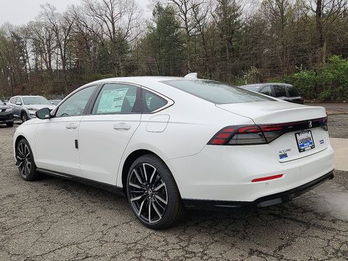 New 2026 Honda Accord Touring image 4