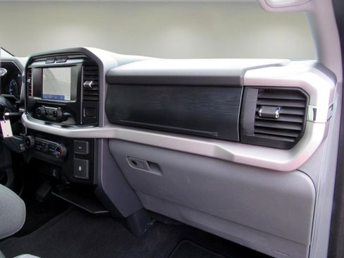 Used 2023 Ford F150 XLT image 32