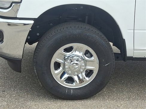 Used 2023 RAM 3500 Tradesman w/ Chrome Appearance Group image 8