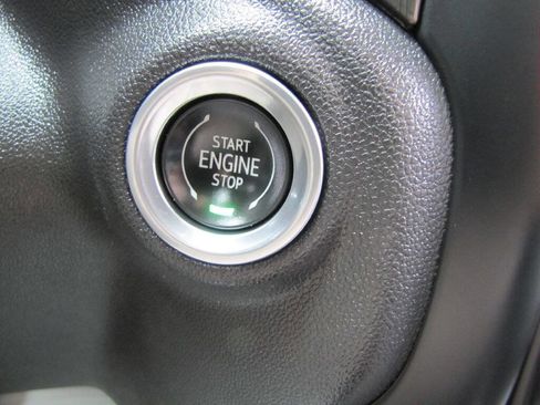 Used 2021 GMC Sierra 1500 AT4 image 42