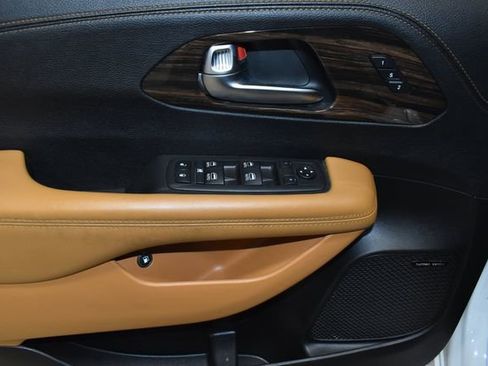 Used 2022 Chrysler Pacifica Pinnacle image 30