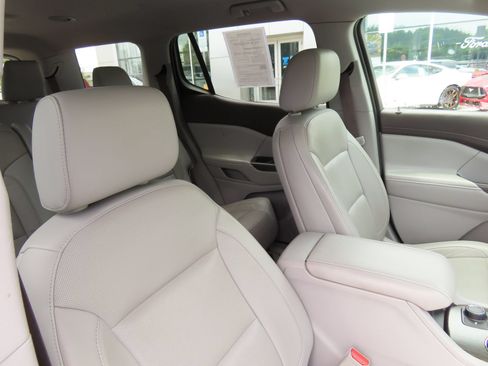 Used 2019 GMC Acadia SLT AWD/4WD image 32