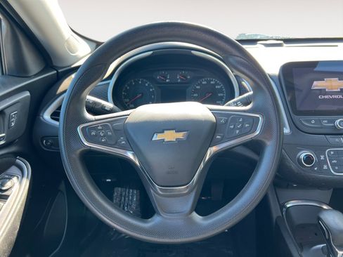 Used 2023 Chevrolet Malibu LT FWD image 12