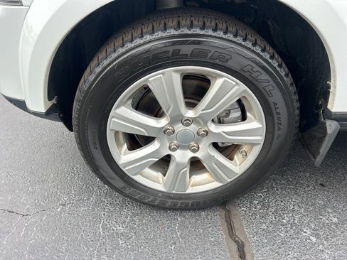 Used 2016 Land Rover LR4 HSE image 25