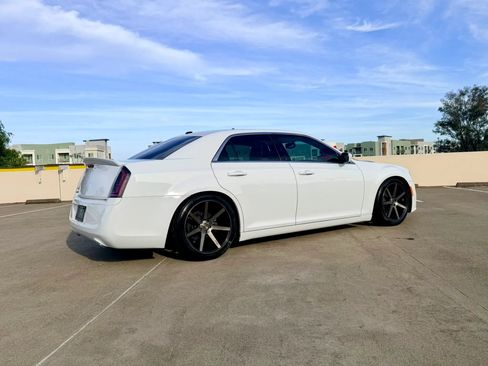 Used 2013 Chrysler 300 S RWD image 11