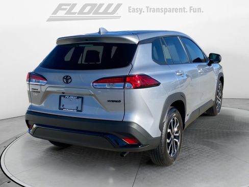 Used 2024 Toyota Corolla Cross AWD Hybrid image 8