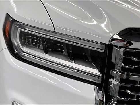 Used 2022 GMC Acadia Denali w/ Trailering Package image 31