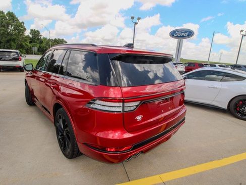 Used 2025 Lincoln Aviator Reserve w/ Equipment Group 201A AWD/4WD image 4