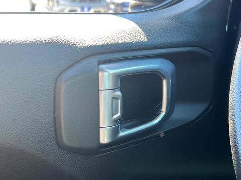 Used 2021 Jeep Gladiator Sport w/ Trailer Tow Package image 21