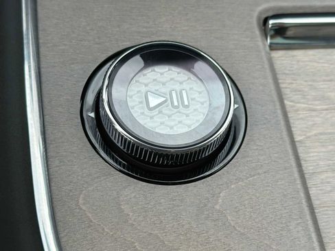 New 2025 Volvo EX90 Ultra image 35