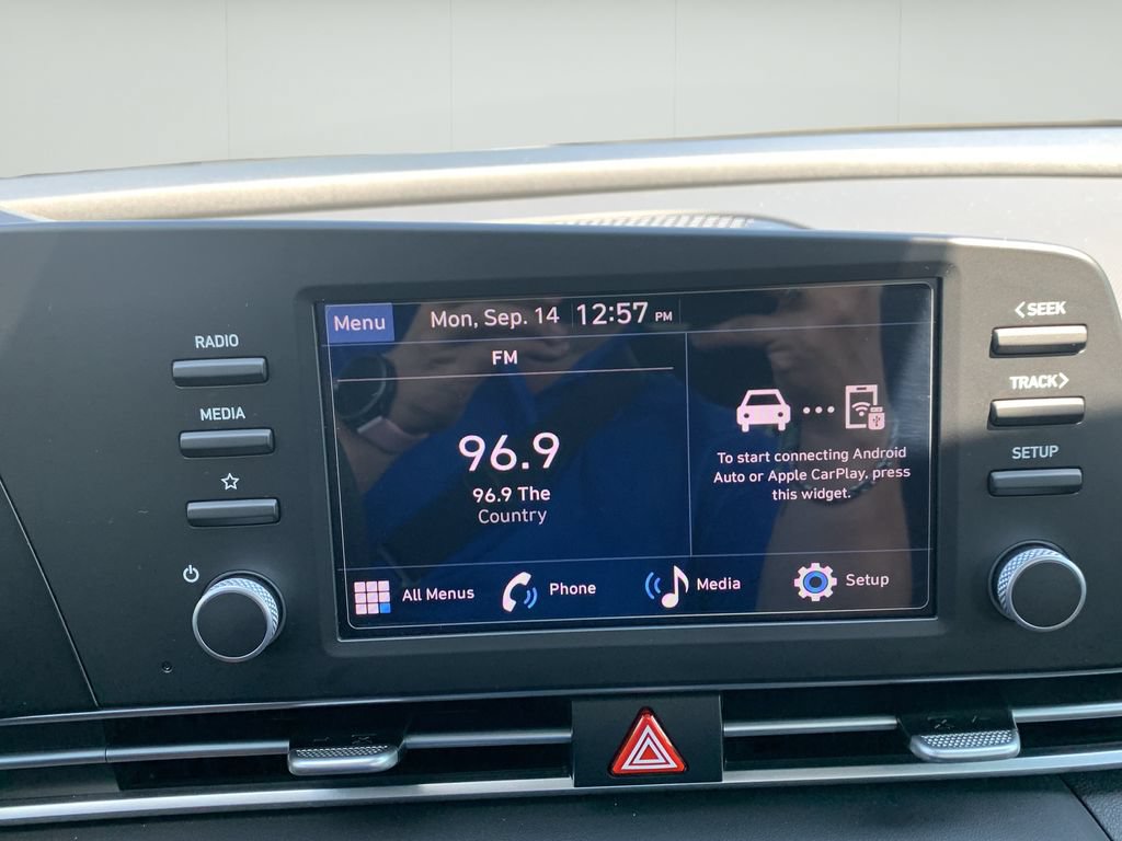Certified 2026 Hyundai Elantra SE FWD image 26