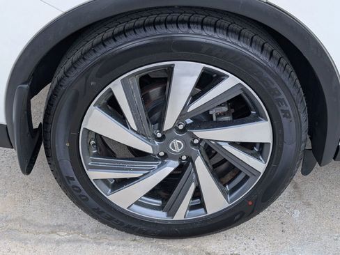 Used 2017 Nissan Murano Platinum w/ Platinum Technology Package image 23